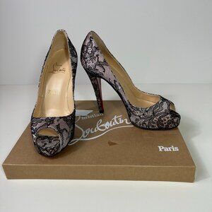 NWT Christian Louboutin Very Privé  Peep-Toe Satin Lace Pump